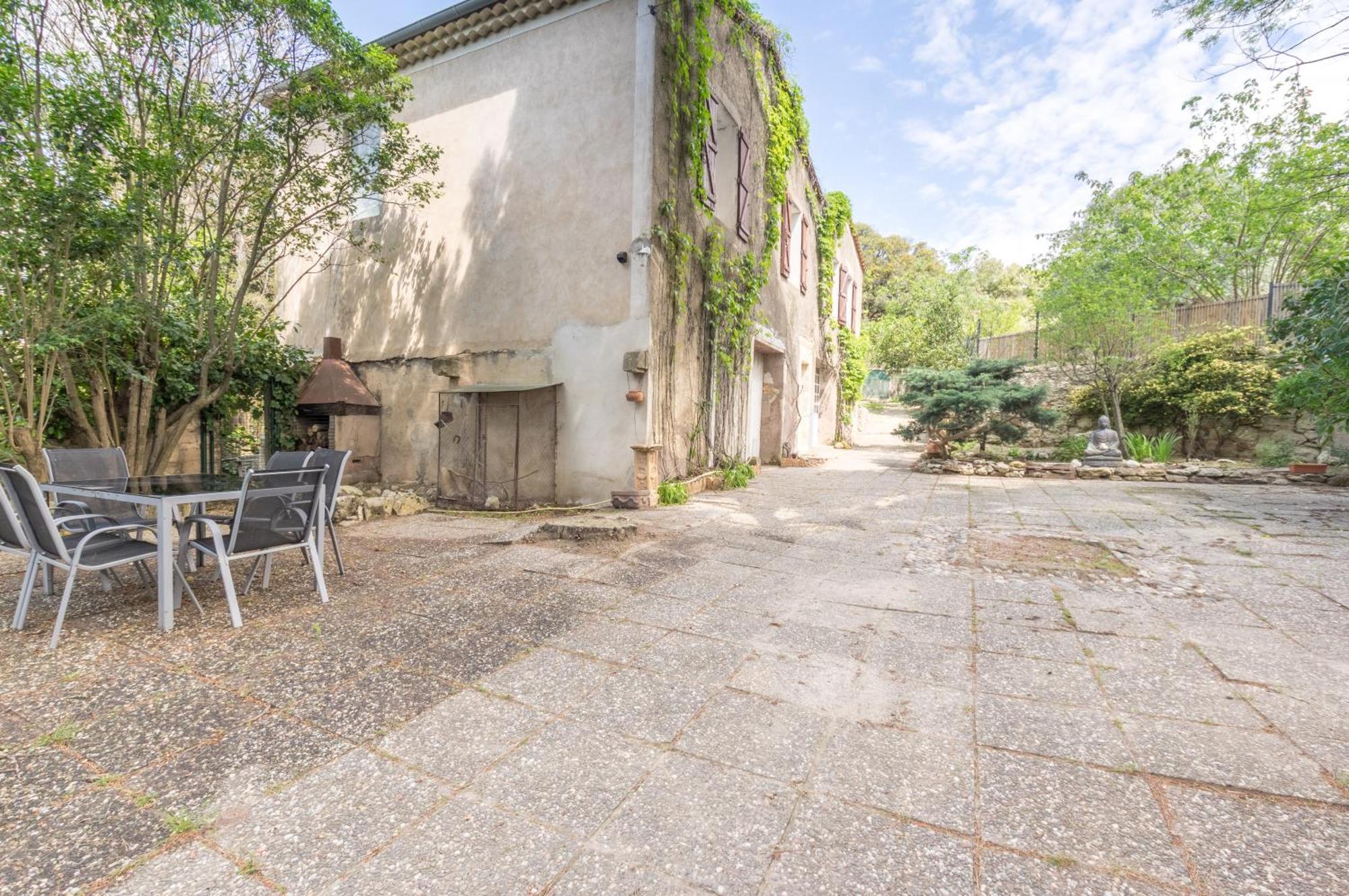 Maison Avec Piscine Location De Vacances Ferme Pedagogique Du Dolmen Le Pouget Exteriér fotografie